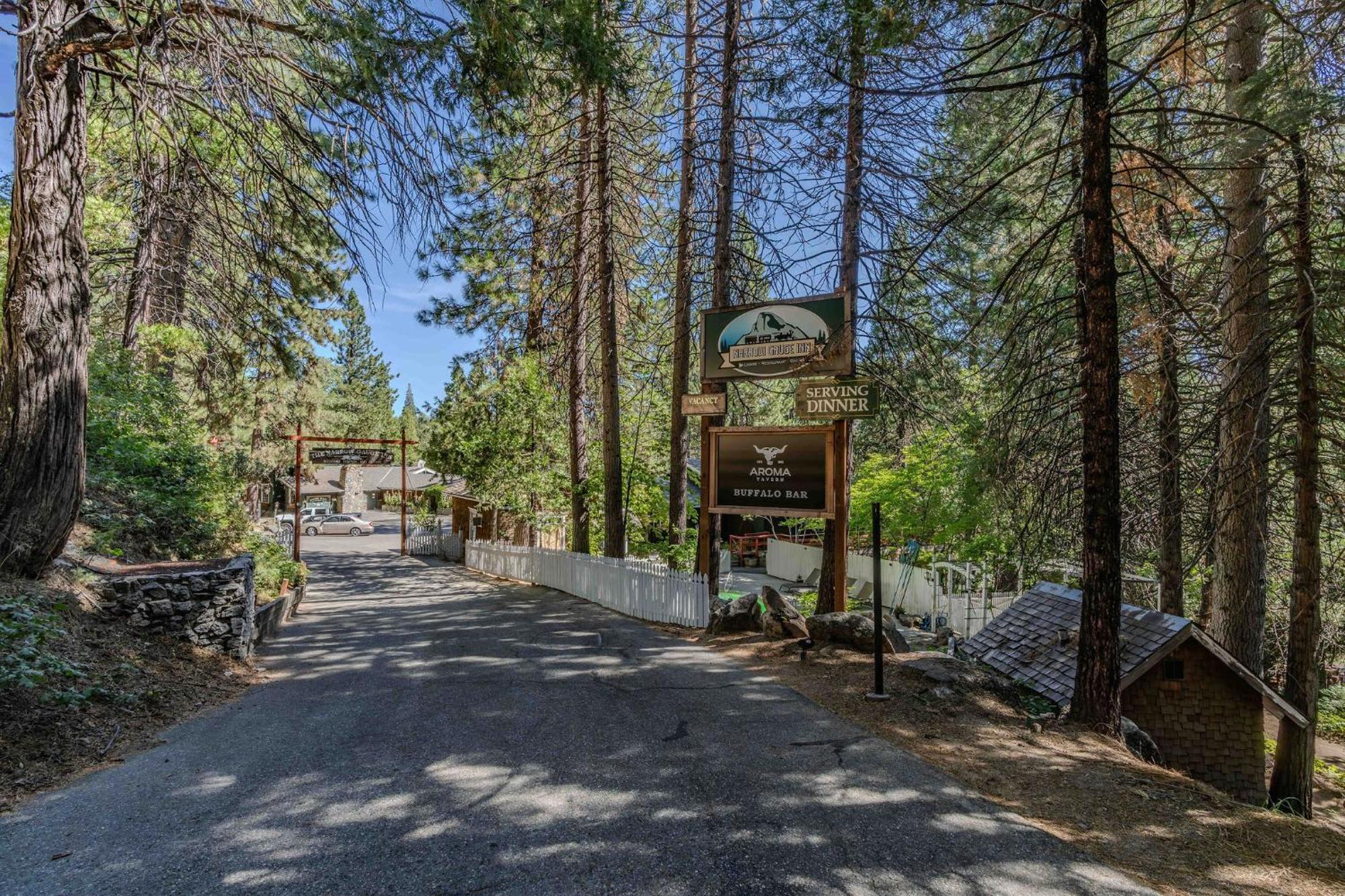 Narrow Gauge Inn Fish Camp Bagian luar foto