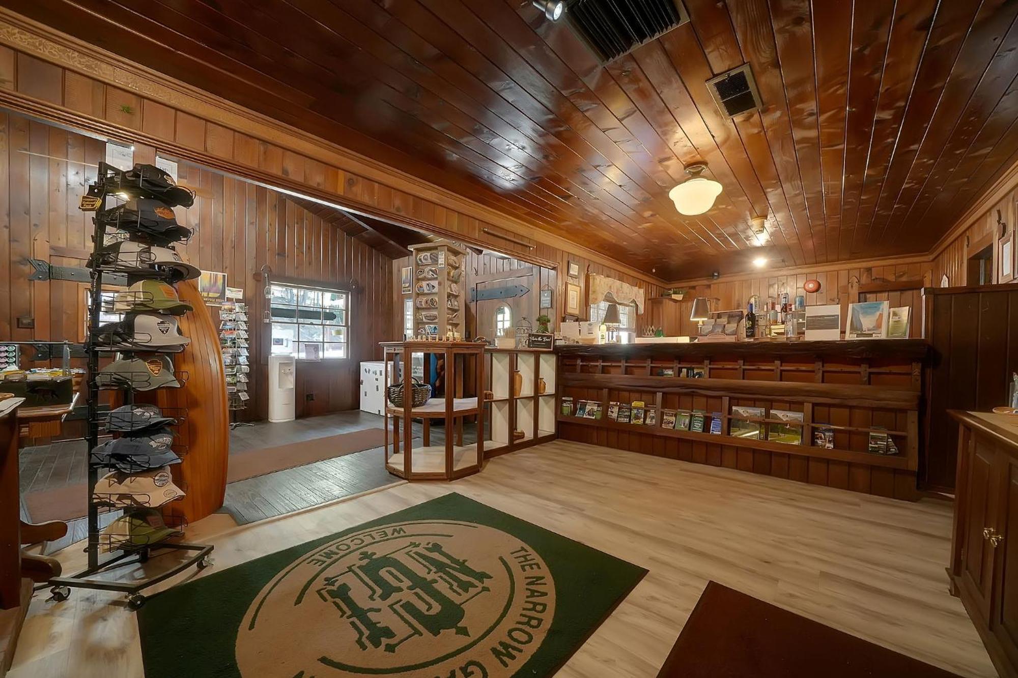 Narrow Gauge Inn Fish Camp Bagian luar foto