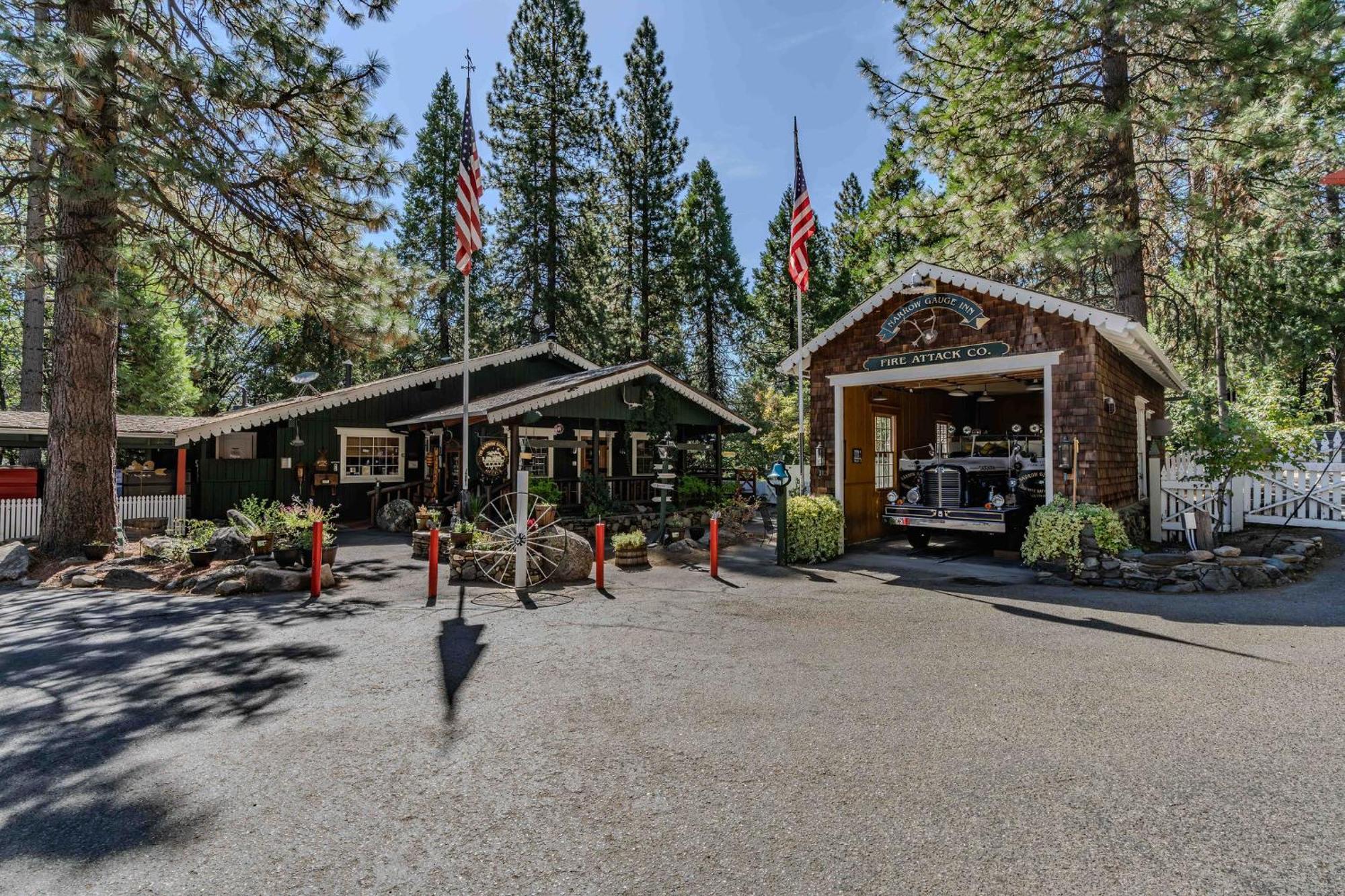 Narrow Gauge Inn Fish Camp Bagian luar foto