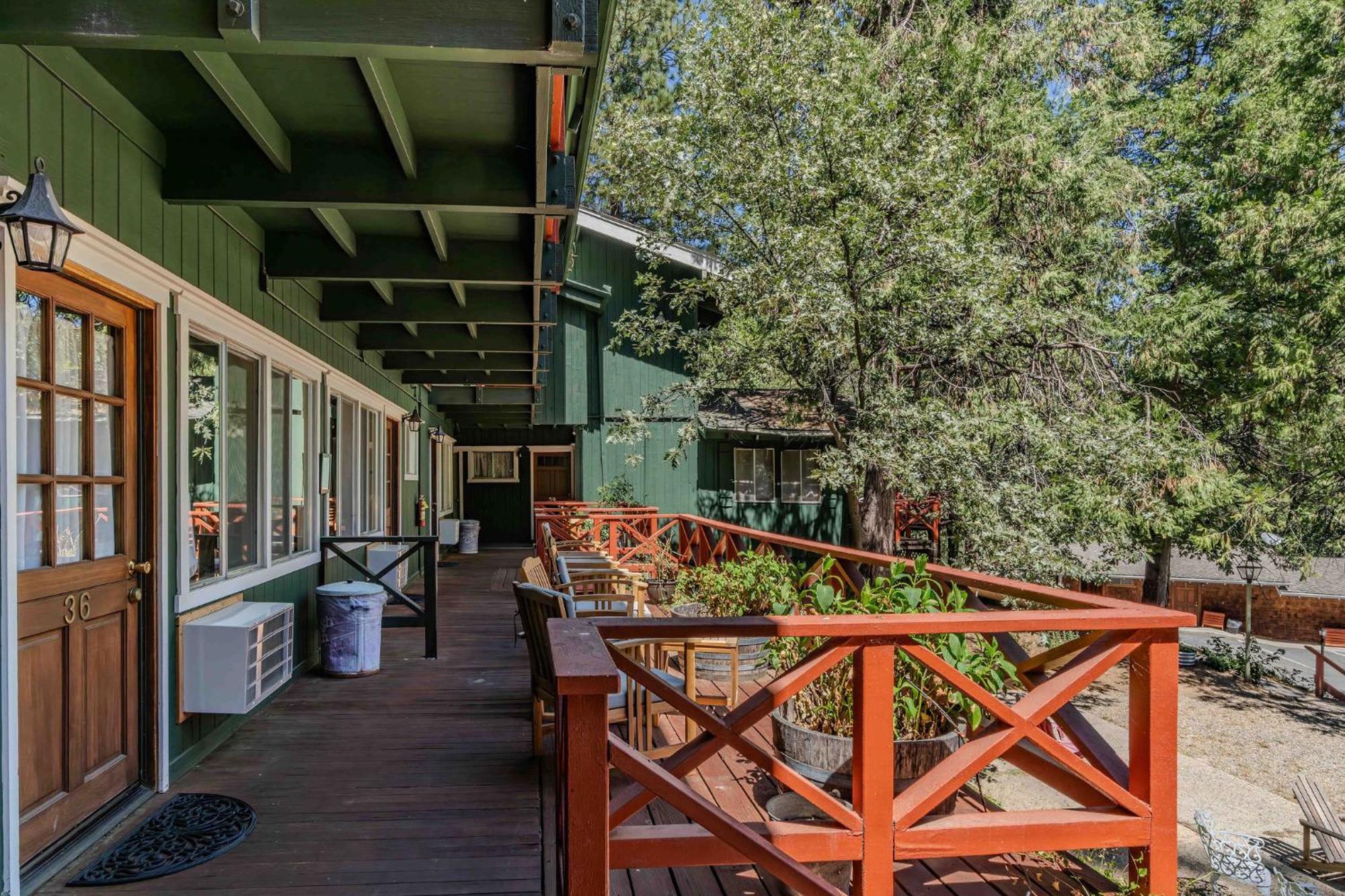 Narrow Gauge Inn Fish Camp Bagian luar foto